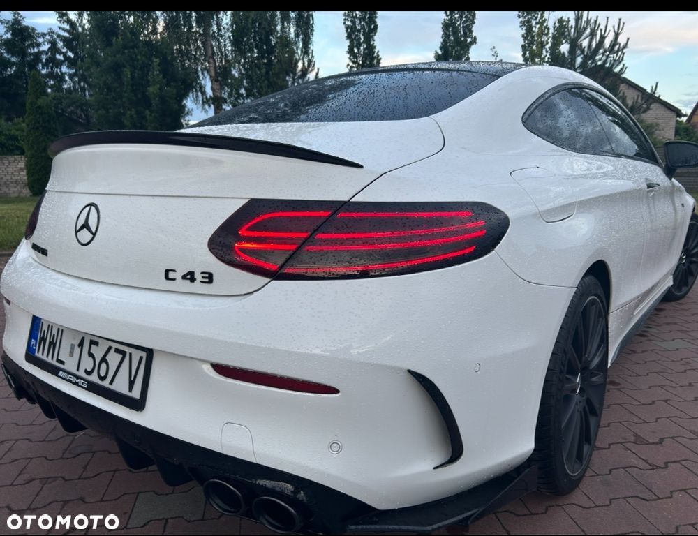 Mercedes-Benz Klasa C AMG 43 Coupe 4Matic 9G-TRONIC Night Edition - 23