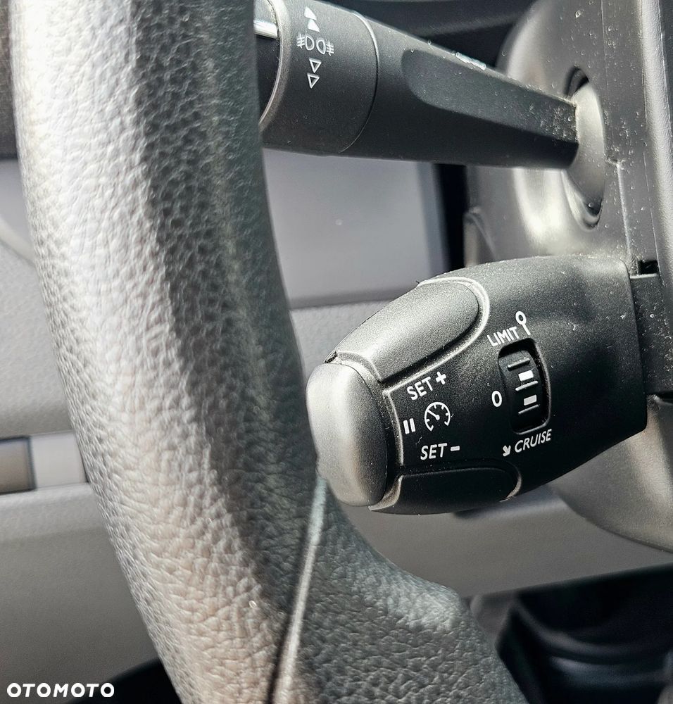Peugeot Expert - 32