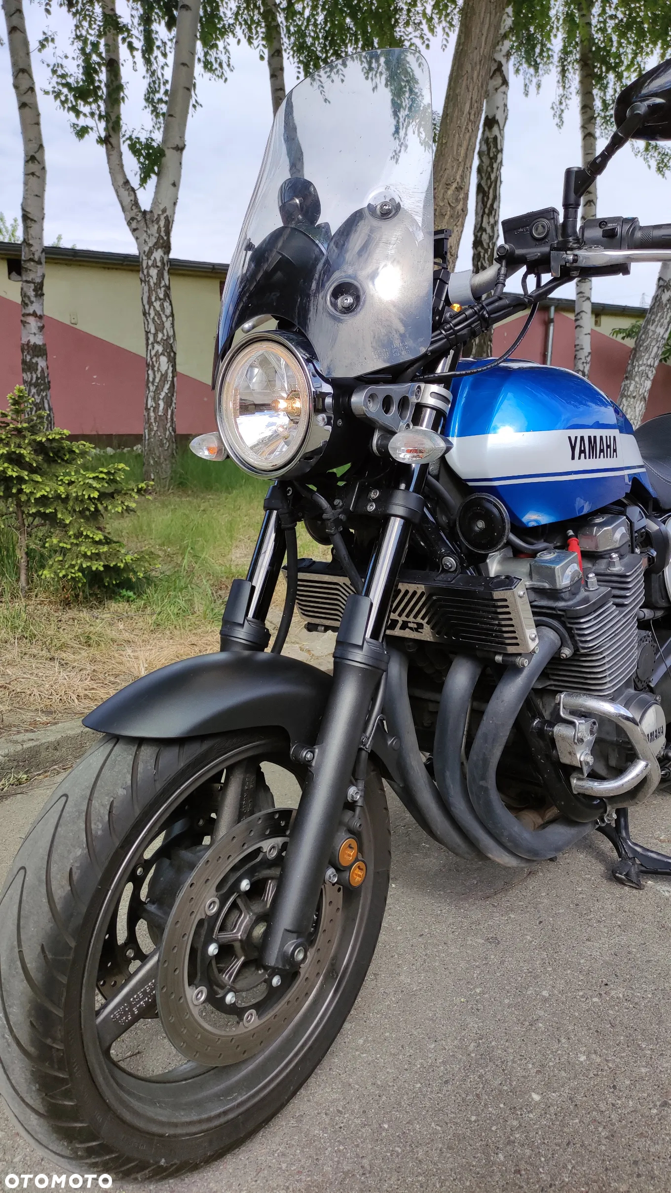 Yamaha XJR - 3