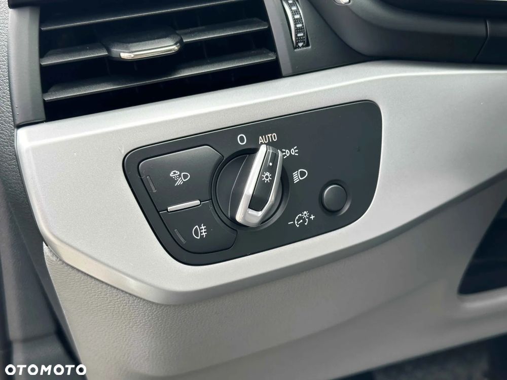 Audi A4 Limousine - 27