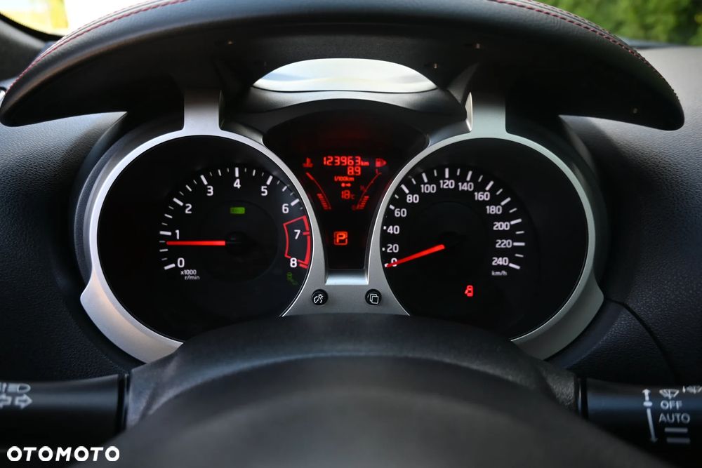 Nissan Juke 1.6 DIG-T ALL-MODE 4x4i CVT Tekna - 38