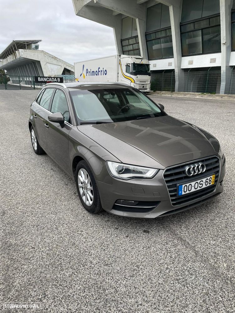 Audi A3 Sportback 1.6 TDI Advance - 4