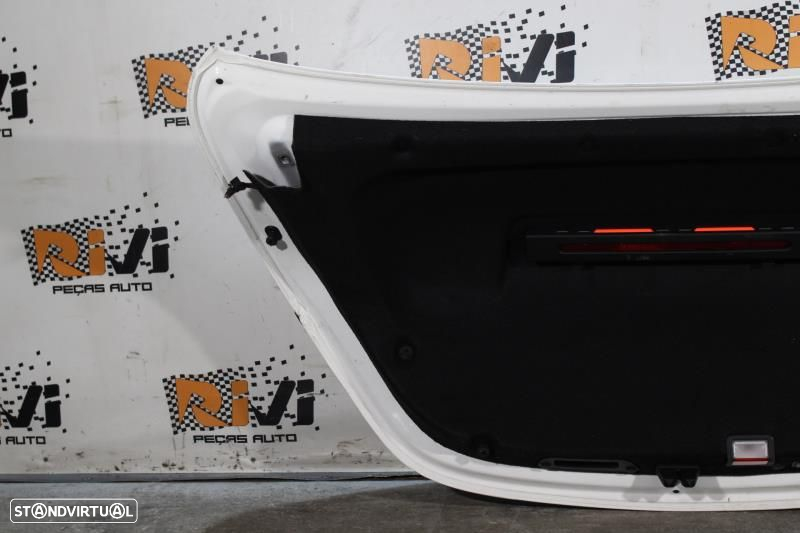 Tampa da Mala Mercedes-Benz C-Class W205 - 9