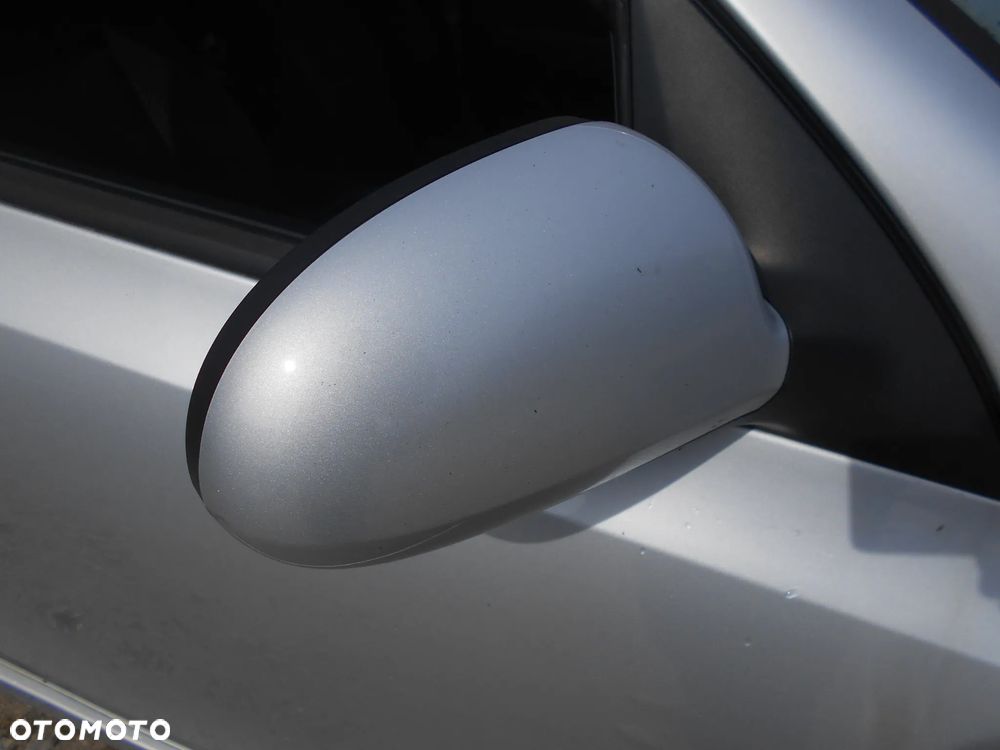 HYUNDAI I30 1.6 CRDI 90KM D4FB CW KOMBI 10ROK LIFT KOD LAKIERU 2R SILNIK SKRZYNIA BIEGOW MASKA BLOTNIK ZDERZAK LUSTERKO ZAWIESZENIE WSPOMAGANIE ELEKTRYCZNE TURBINA WTRYSKI ALTERNATOR ROZRUSZNIK KOMPRESOR KLIMATYZACJI FOTEL PODSUFITKA - 32