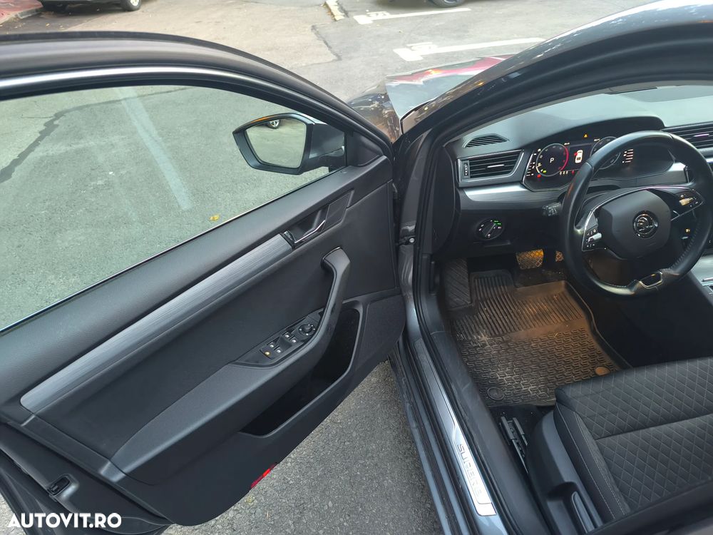 Skoda Superb 2.0 TDI DSG Ambition - 13