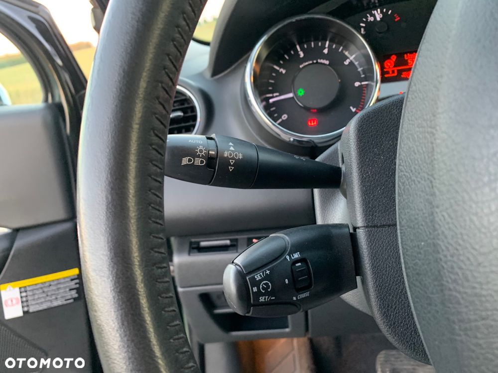 Peugeot 3008 1.6 Premium - 28