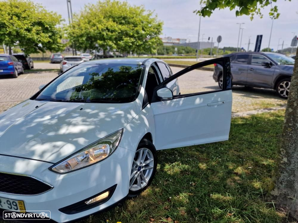Ford Focus 1.0 SCTi Titanium Best - 14