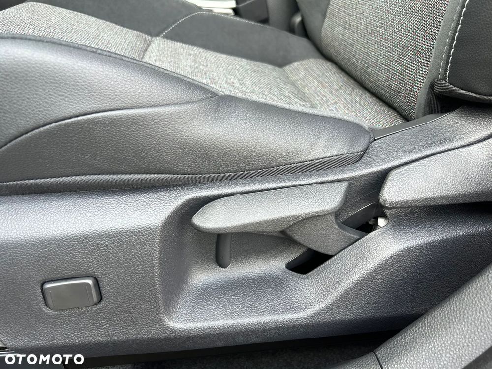 Toyota Corolla 1.8 Hybrid Style - 38