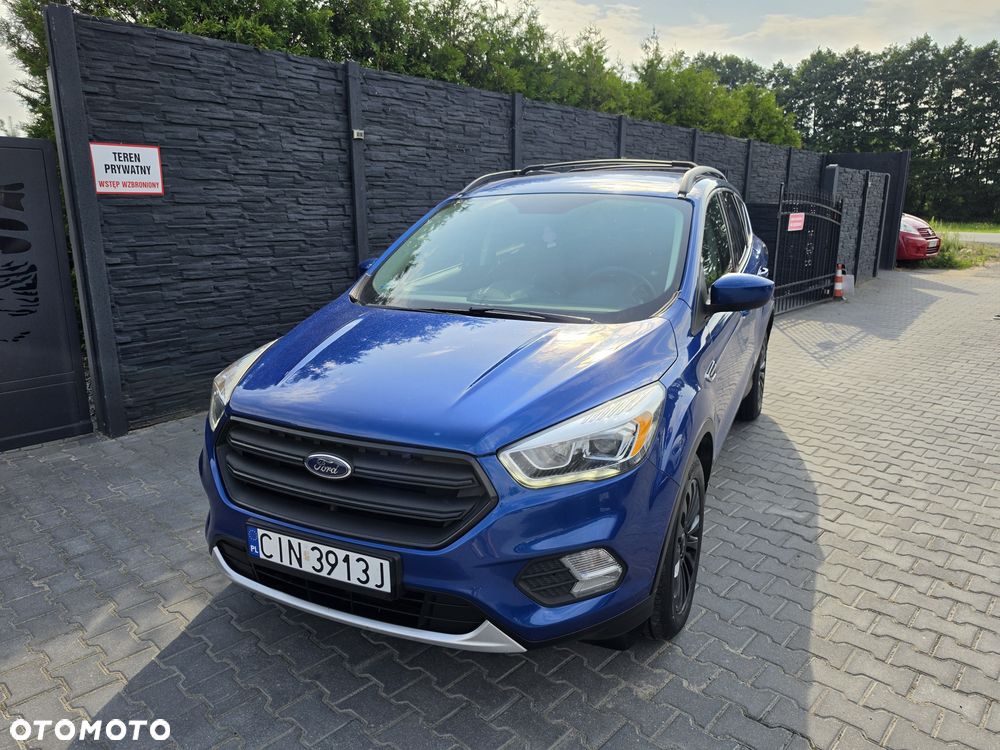 Ford Kuga - 1