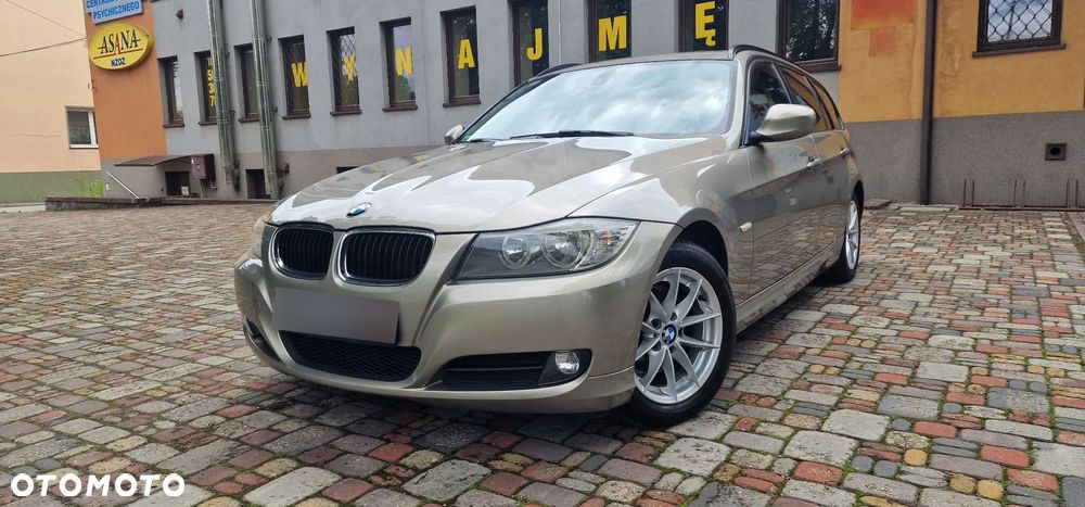 BMW Seria 3 320d DPF Edition Sport - 2