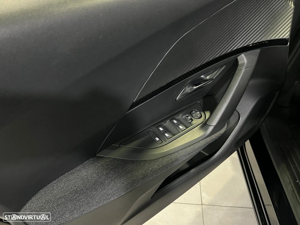 Peugeot 2008 1.2 PureTech Style - 9
