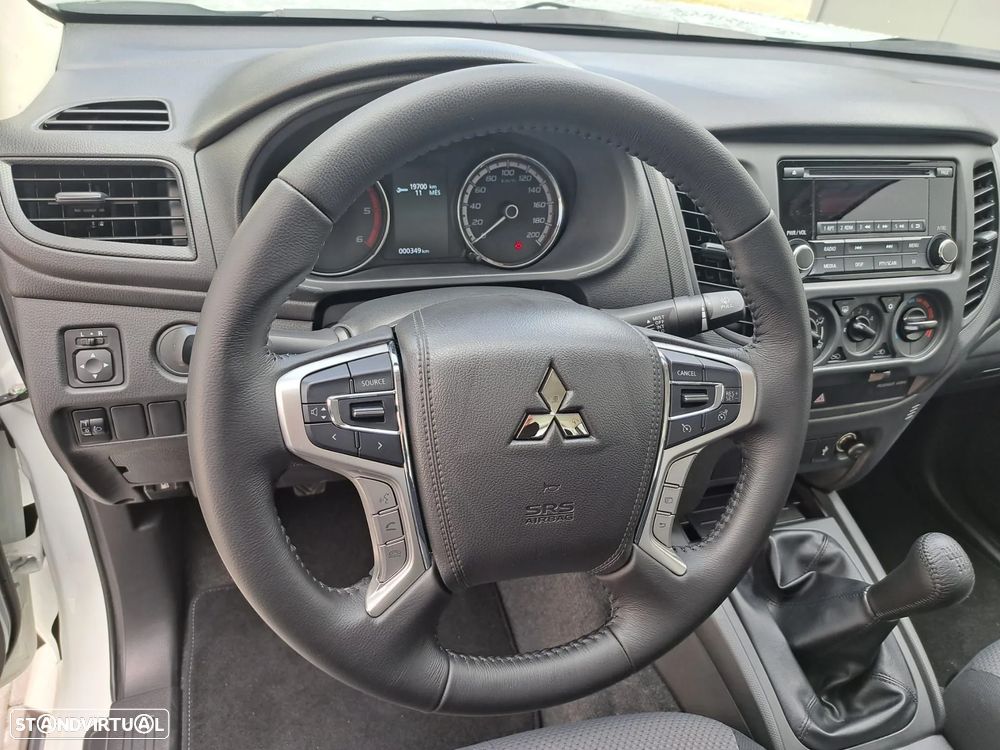 Mitsubishi L200 2.3 DI-D Space Cab Invite 4WD - 12