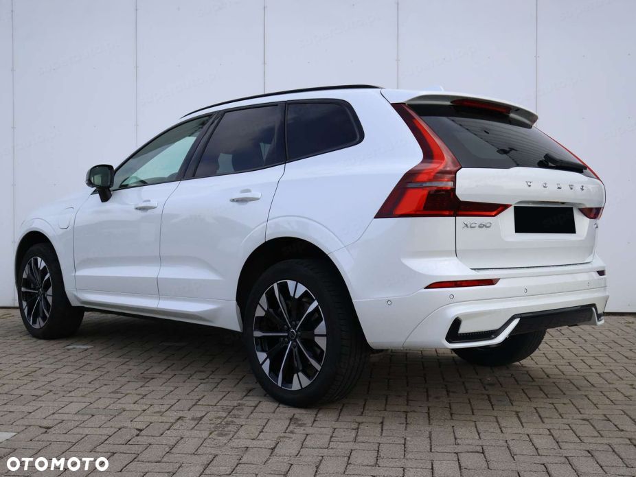 Volvo ES90 - 4