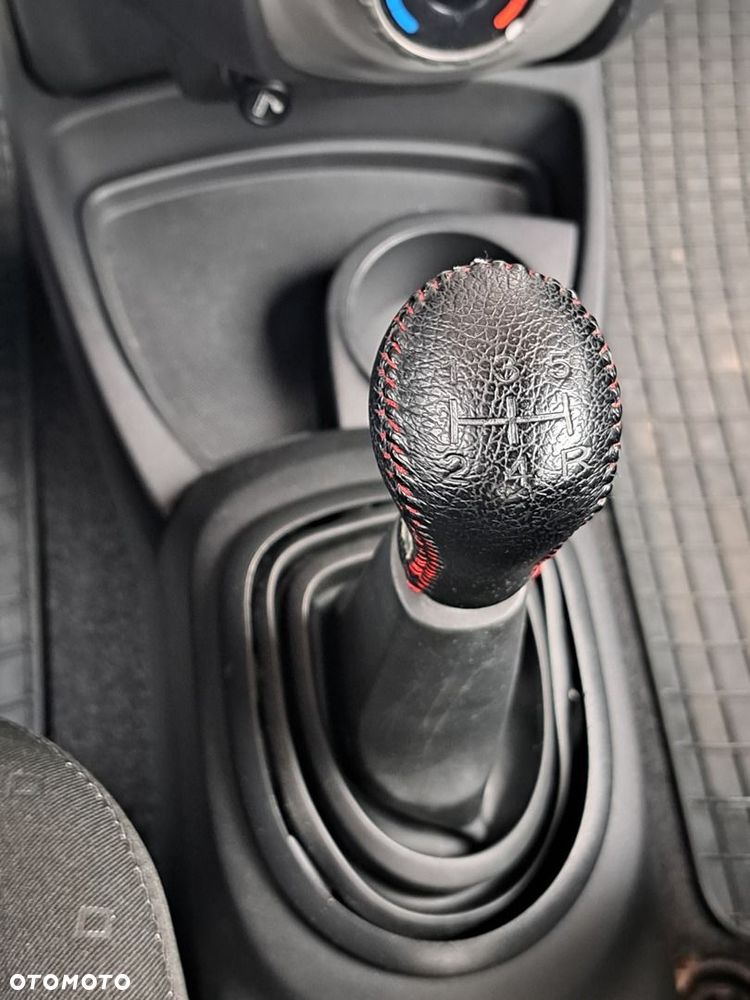 Toyota Yaris 1.3 Luna Premium - 14