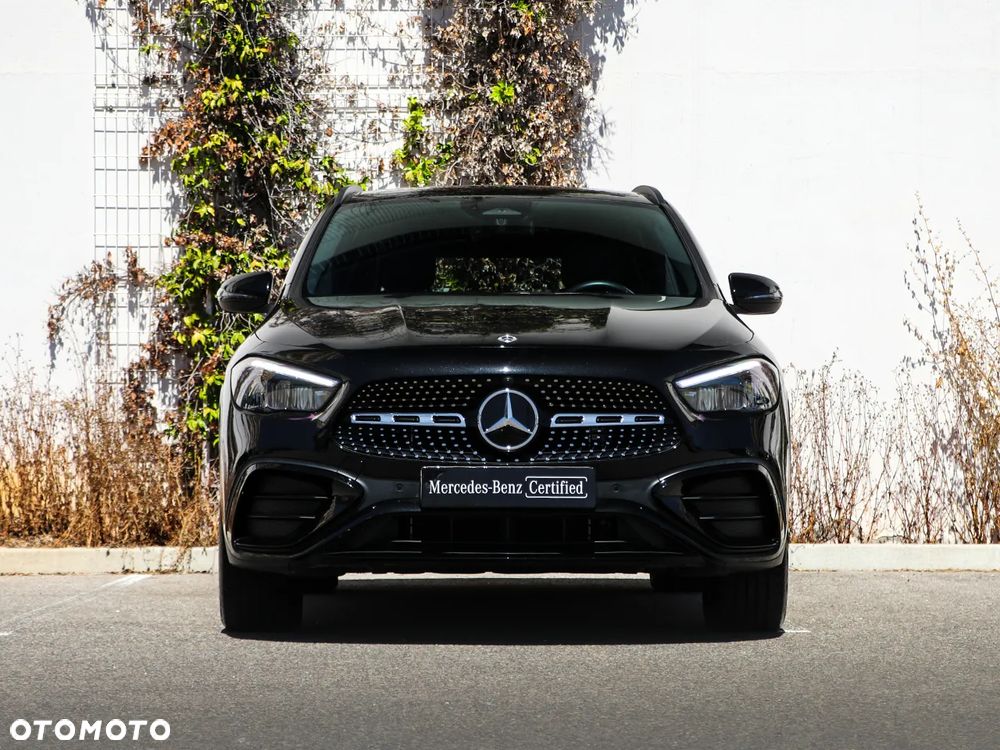 Mercedes-Benz GLA 250e AMG Line - 3