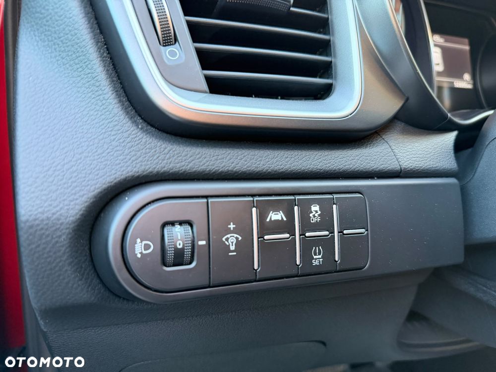 Kia XCeed 1.5 T-GDI Business Line DCT - 20