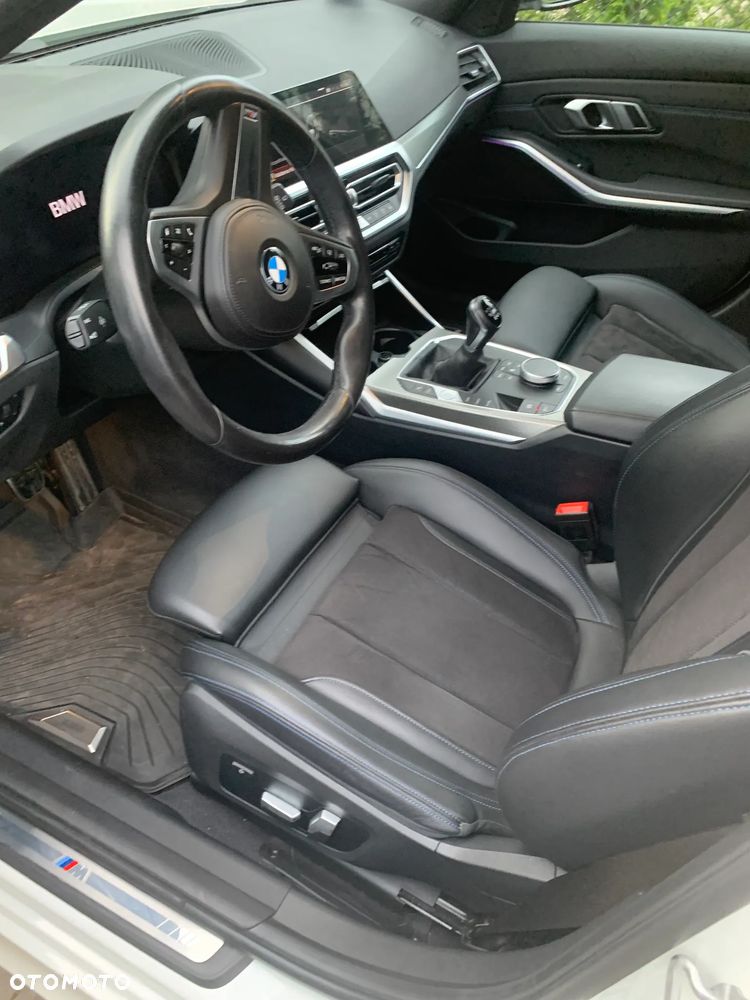 BMW Seria 3 318i M Sport - 2