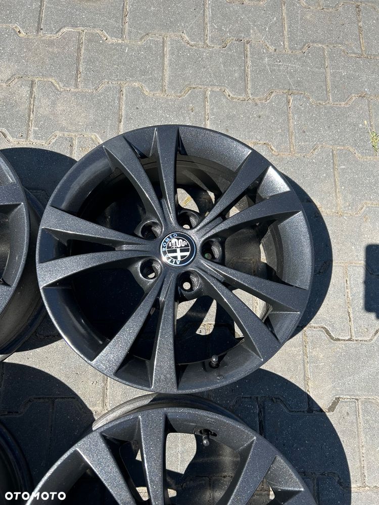 Alufelgi Alfa Romeo Giulietta 16 cali 5x110 czarne - 4