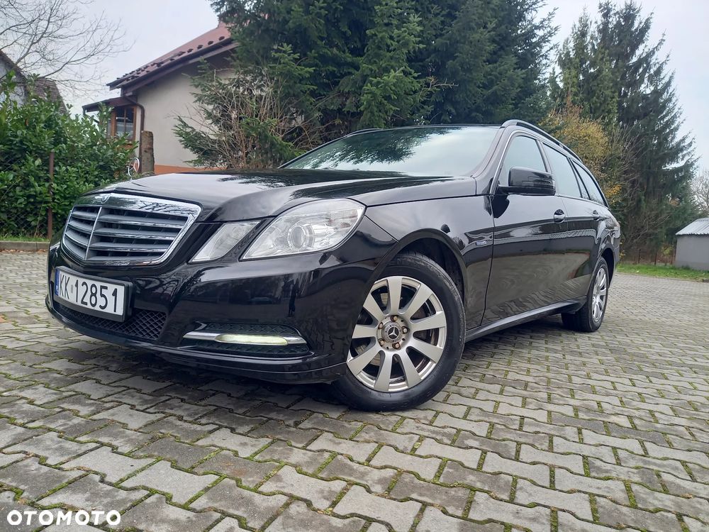 Mercedes-Benz Klasa E 200 CDI DPF BlueEFFICIENCY 7G-TRONIC - 37