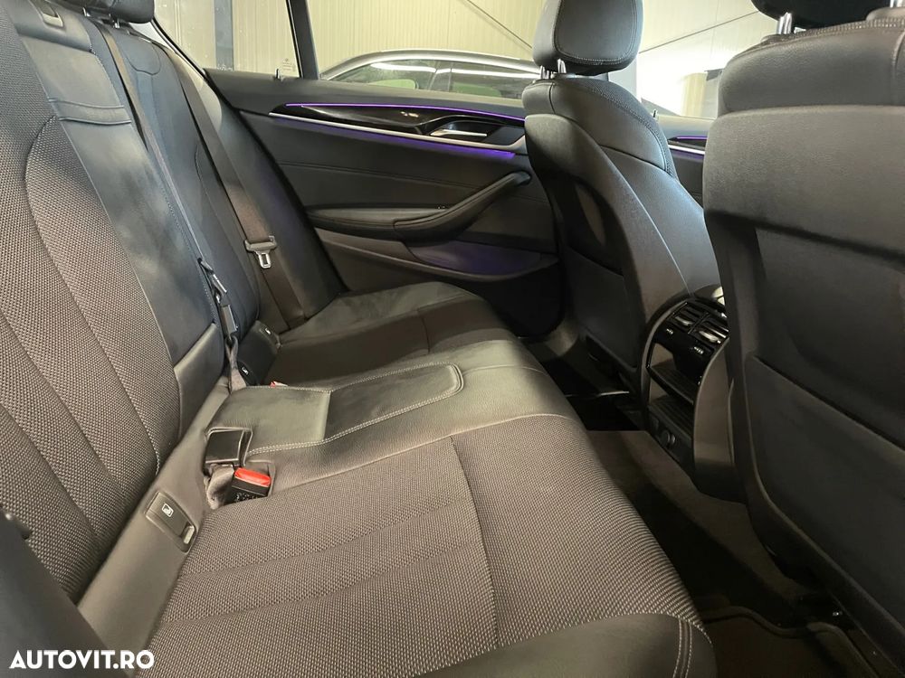 BMW Seria 5 520i AT - 15