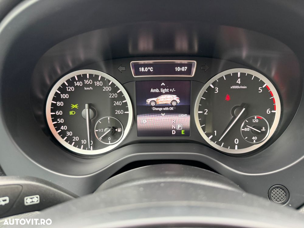 Infiniti QX30 - 38