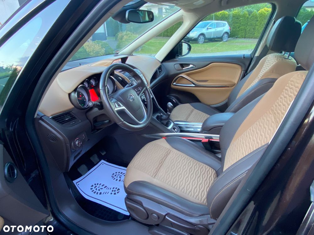 Opel Zafira Tourer 2.0 CDTI Innovation - 23