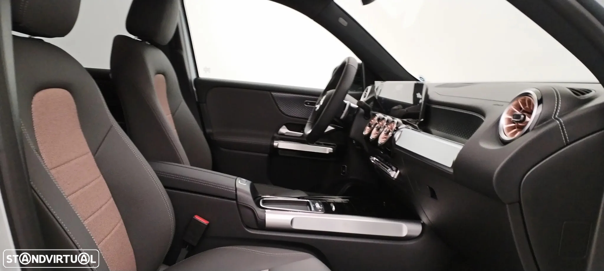 Mercedes-Benz EQB 250+ Edition - 26