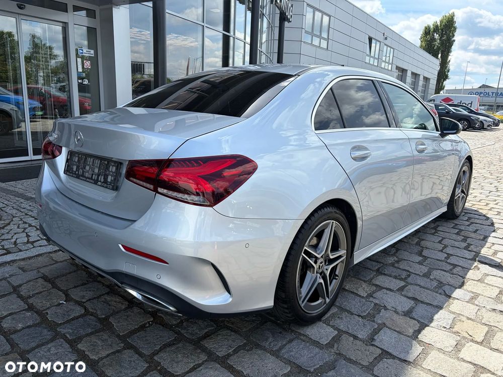 Mercedes-Benz Klasa A 180 AMG Line 7G-DCT - 4