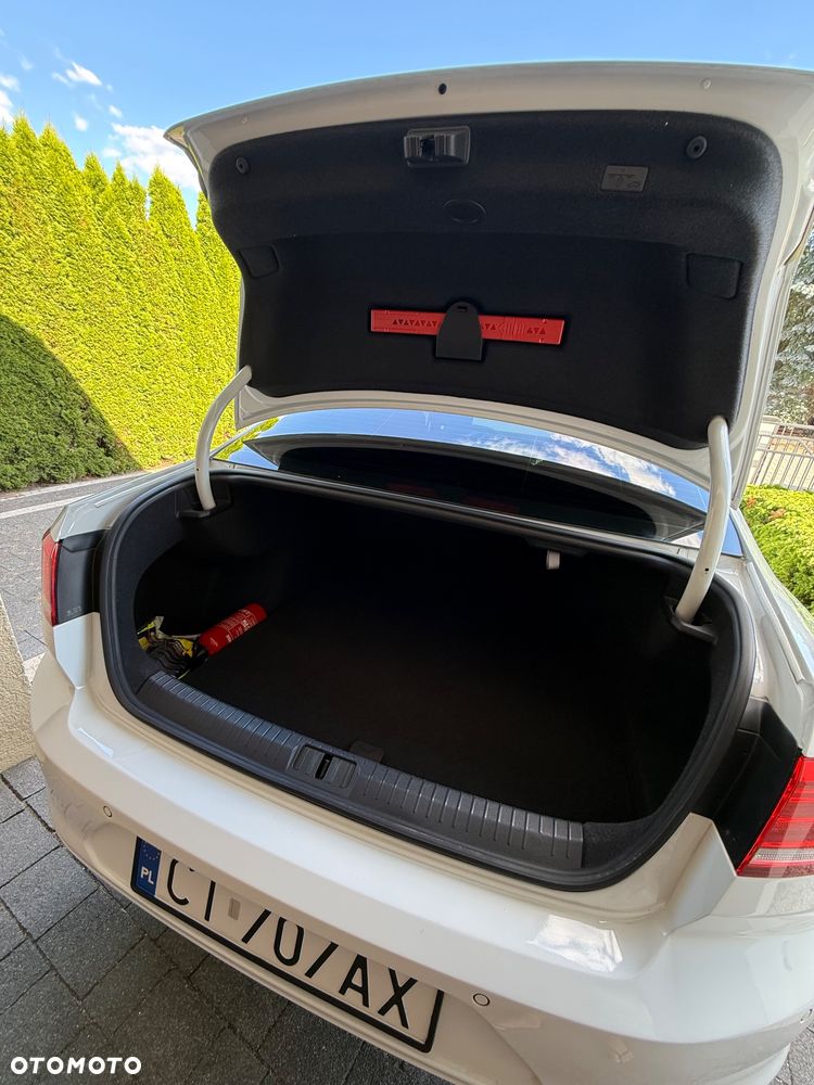 Volkswagen Passat 2.0 TDI BMT Trendline - 6