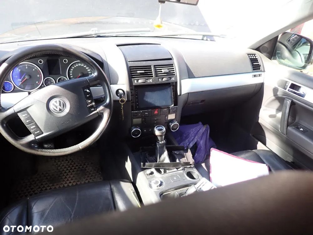 CZĘŚCI - Vw Touareg I 2,5 TDI 174KM BAC 4X4 6B FEA lakier L041 2004r. INDEX - 9646 - 9