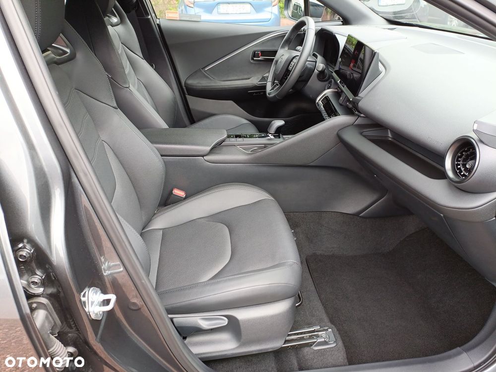 Toyota C-HR - 13