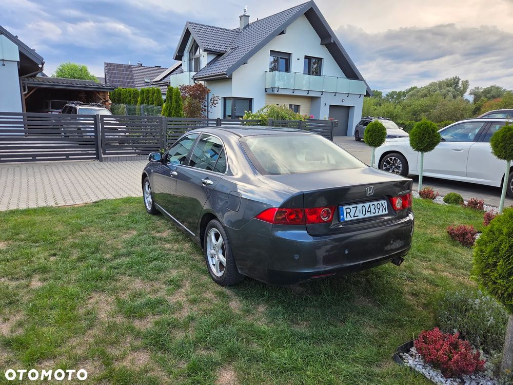 Honda Accord 2.0 Comfort - 3