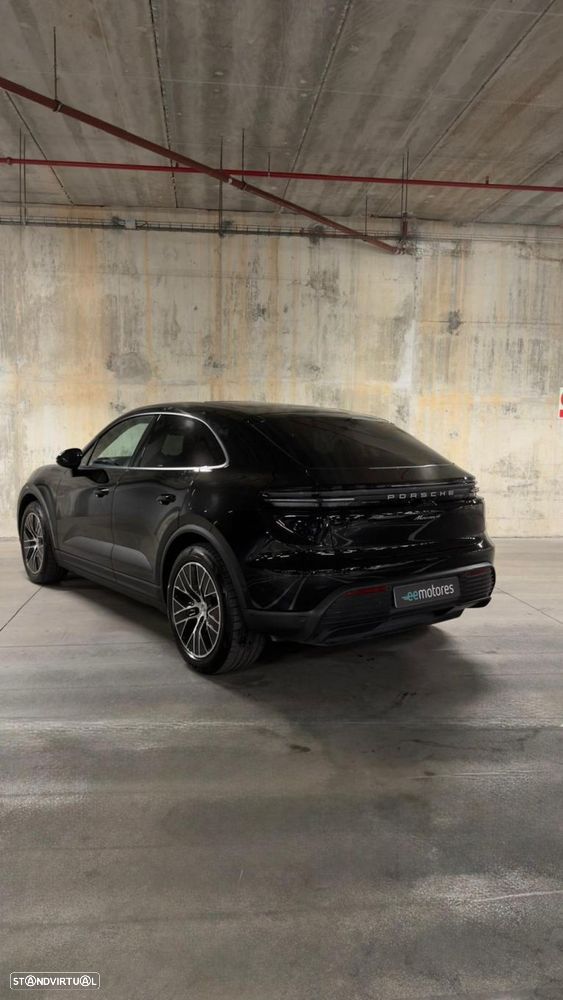 Porsche Macan Electric 4 - 8
