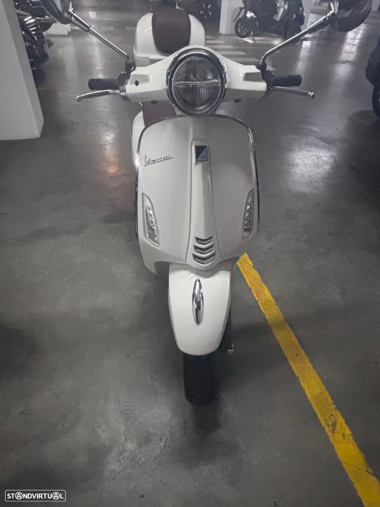 Piaggio Vespa Primavera - 11