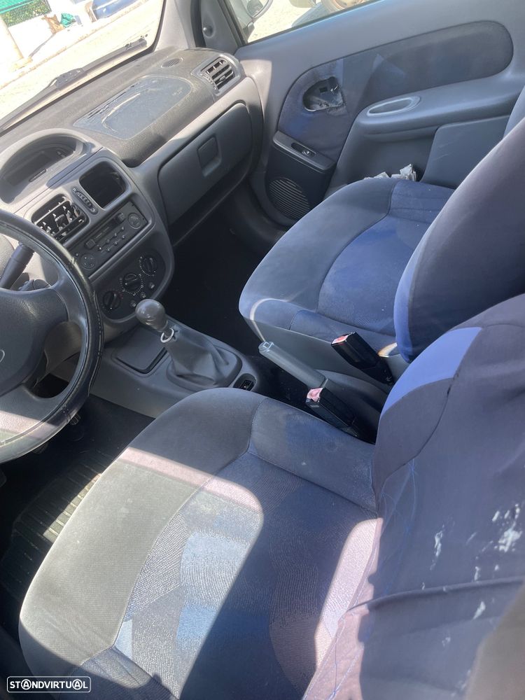 Renault Clio 1.2 - 5