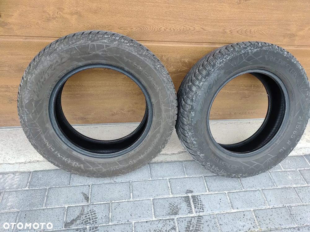2 Opony zimowe Vredestein 215 65 r16 - 2