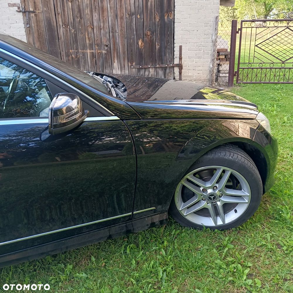 Mercedes-Benz Klasa C 300 7G-TRONIC - 9