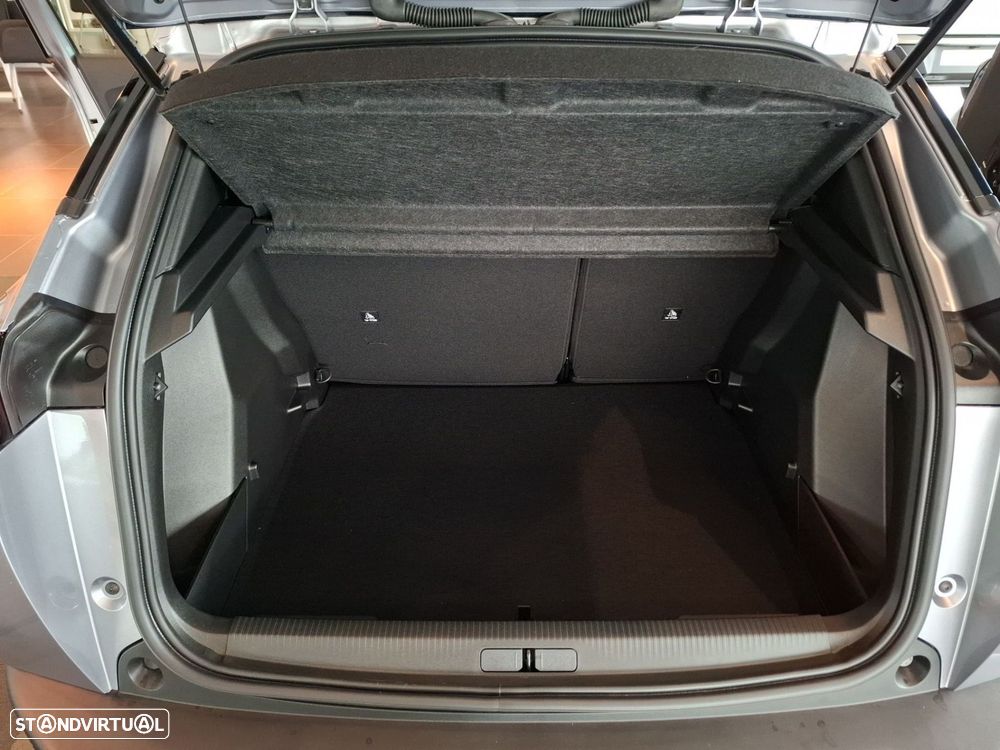 Peugeot e-2008 54 kWh Allure - 23