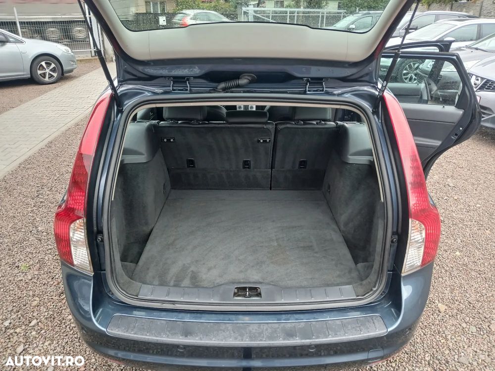 Volvo V50 DPF D2 Summum - 13