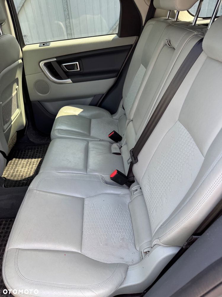 Land Rover Discovery Sport 2.0 TD4 HSE - 12