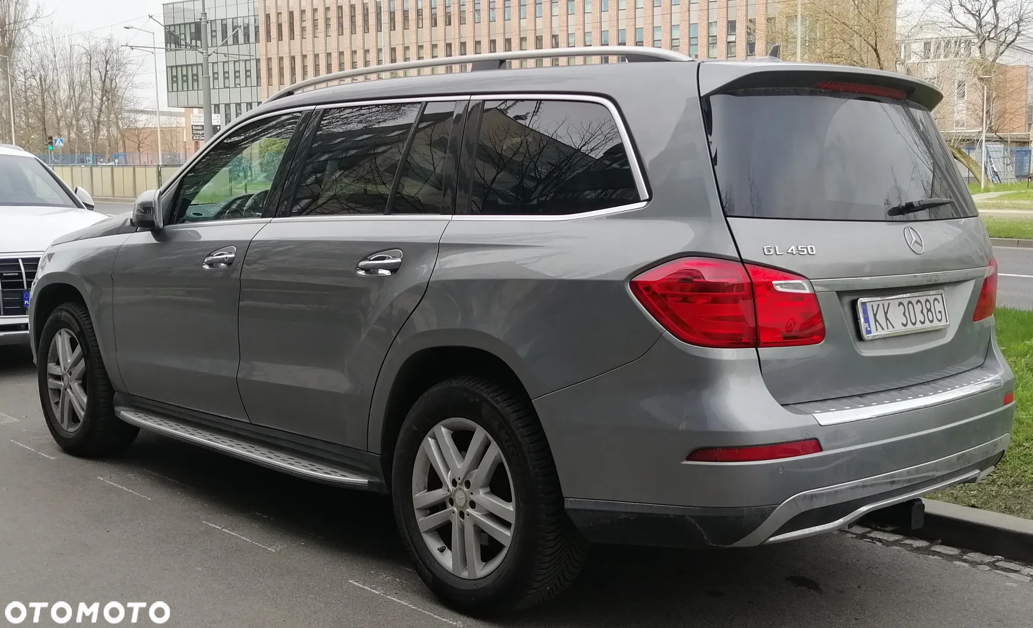 Mercedes-Benz GL 400 4Matic 7G-TRONIC - 9