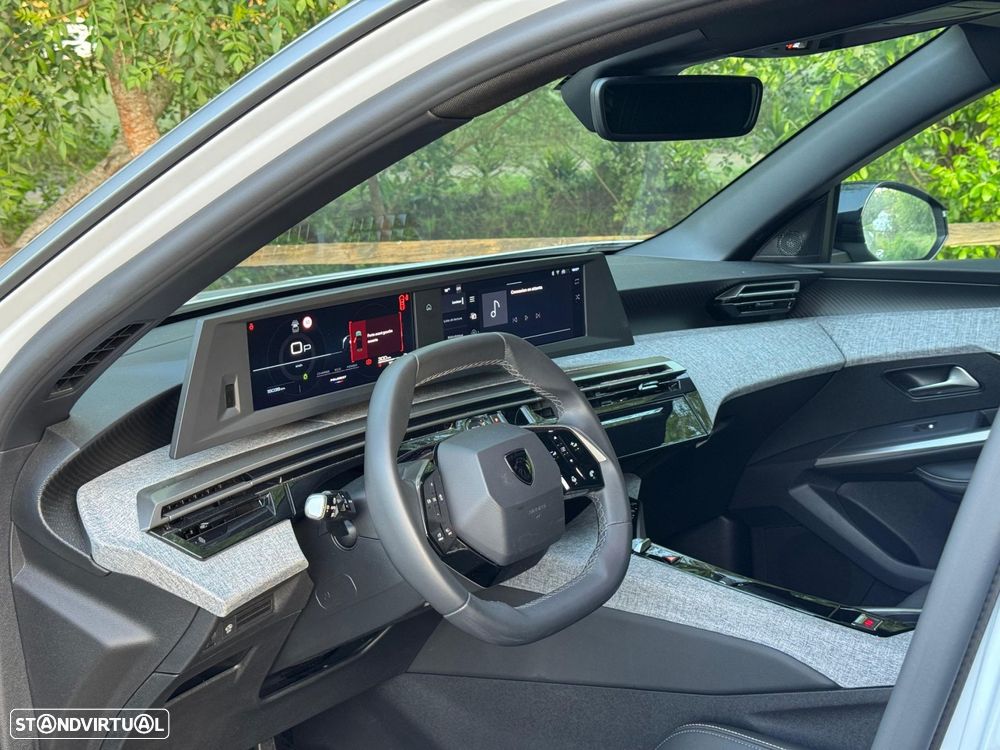 Peugeot 3008 1.2 Hybrid Allure e-DCS6 - 21