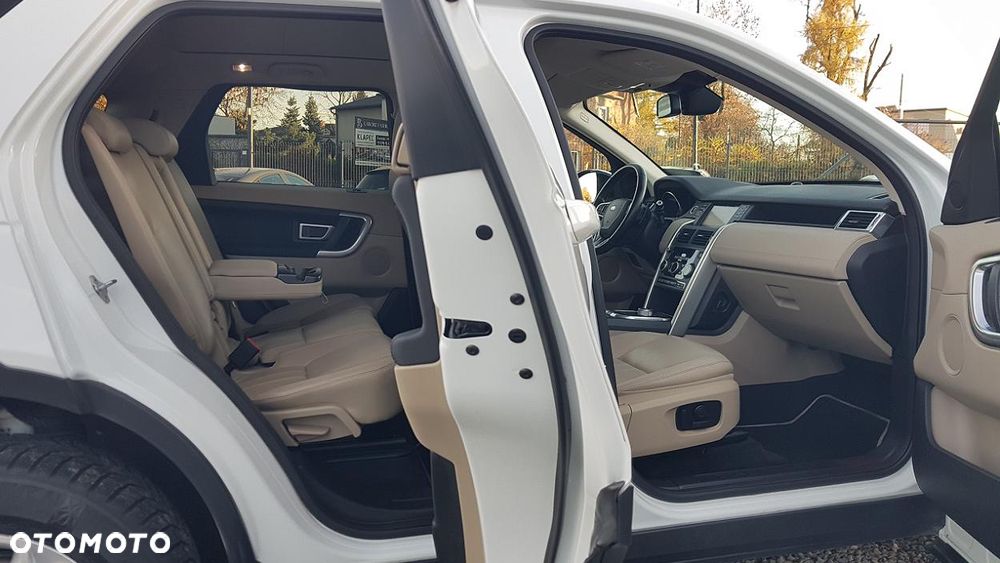 Land Rover Discovery Sport 2.0 TD4 HSE - 24