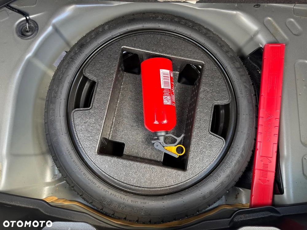 Toyota Yaris 1.5 Comfort - 35