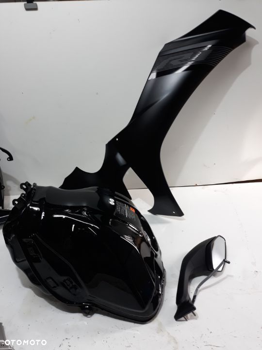 Yamaha R1 RN32 zbiornik paliwa ogon owiewka lusterko siedzenie - 3