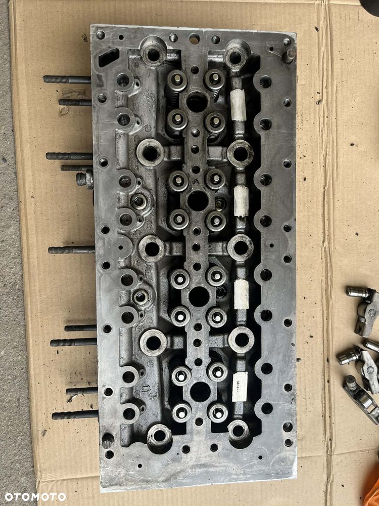 Górny zestaw silnika iveco daily 2.3 HPI - 1