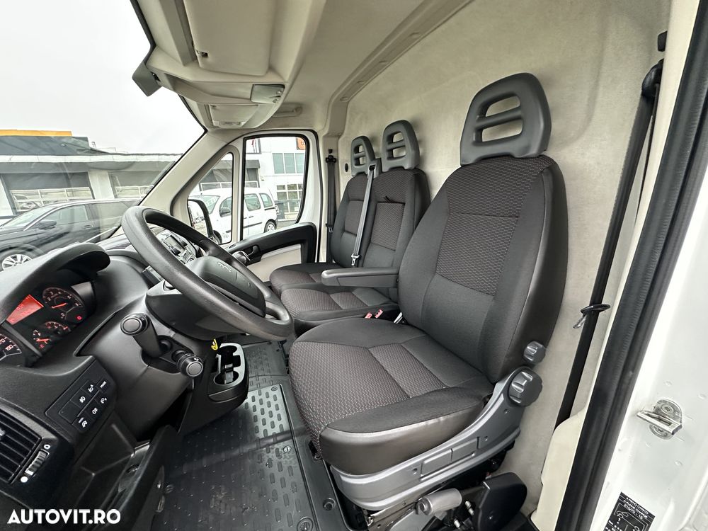 Peugeot Boxer 330 Fourgon L1H1 - 18