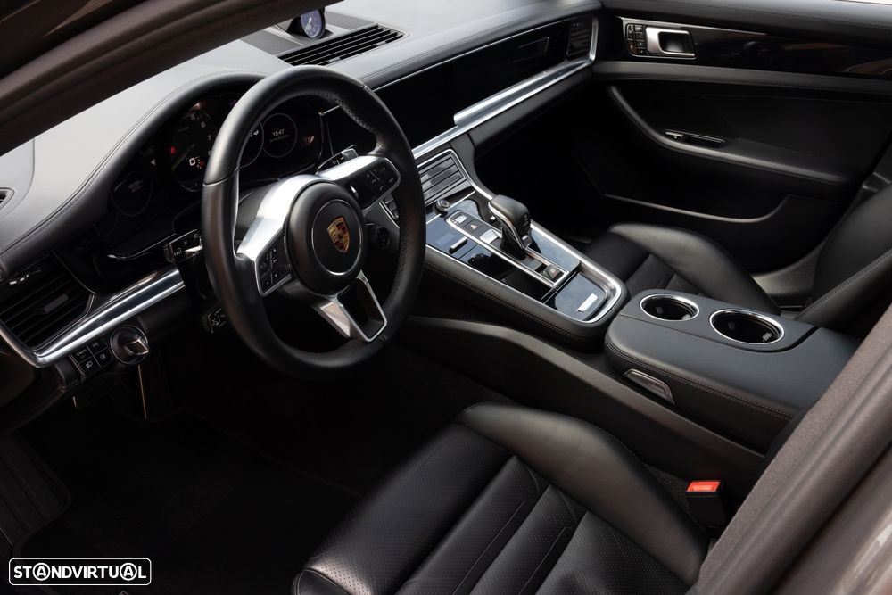 Porsche Panamera - 6