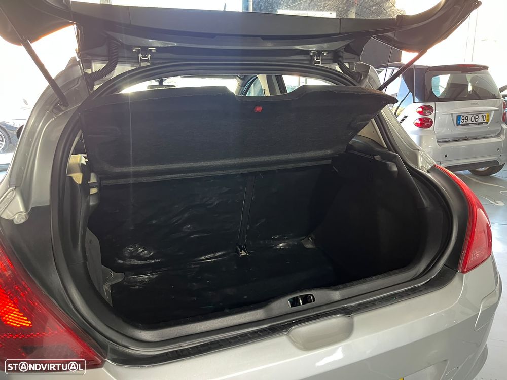 Peugeot 308 1.6 HDi Sport CVM6 - 20