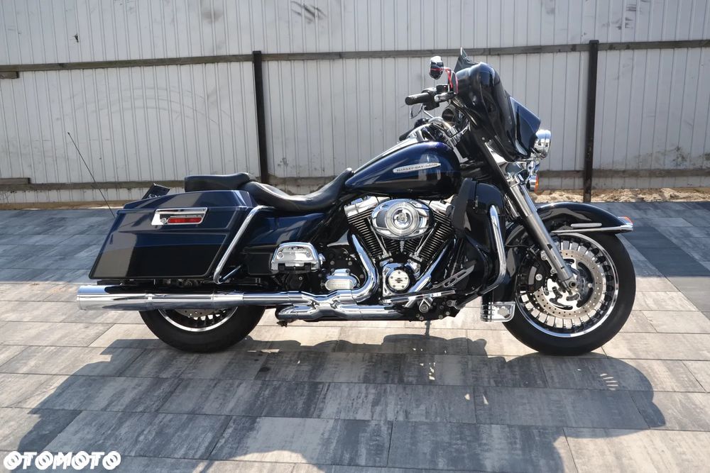 Harley-Davidson FLH Electra Glide - 3
